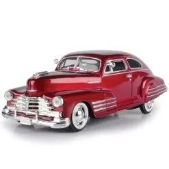 MotorMax American Classics 1948 Chevy Aerosedan Fleetline Skala 1:24
