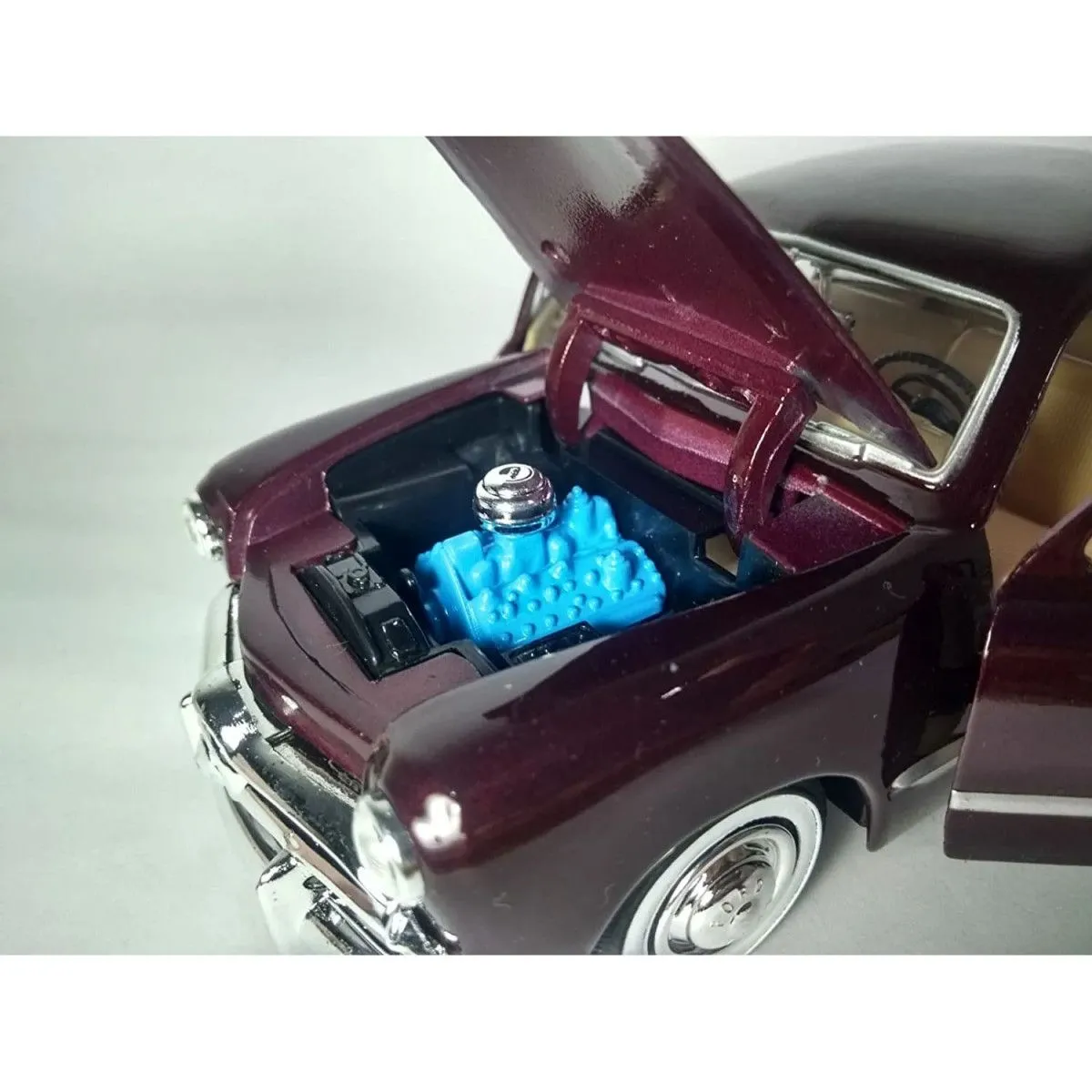 MotorMax American Classics 1949 Ford Coupe Skala 1:24 - Bilde 6